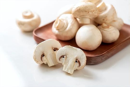 男子因钾过低不幸离世！医生提醒：平时宁愿少吃点肉，要多吃6物-图2